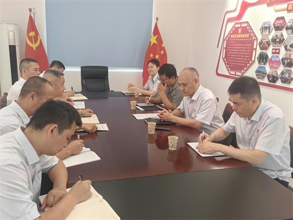 公司領(lǐng)導(dǎo)調(diào)研指導(dǎo)鼎信公司、藍(lán)盾駕校工作